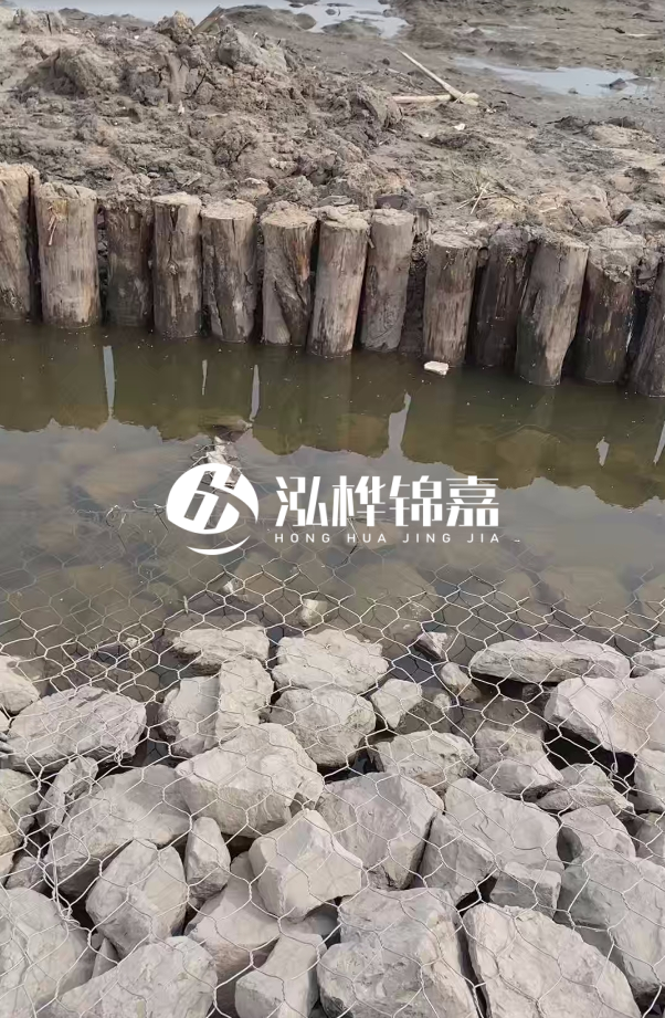 鐵嶺打松木樁施工團(tuán)隊(duì)-農(nóng)村河道打樁有什么作用？