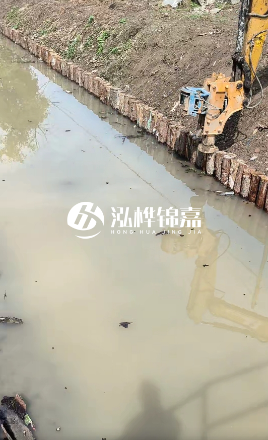 南平挖機打木樁專業施工-如何選擇打樁施工隊？