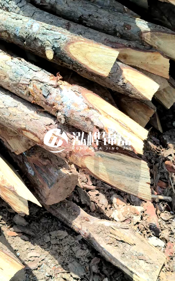 黃岡挖機打木樁專業施工-護坡木樁多少錢一根？